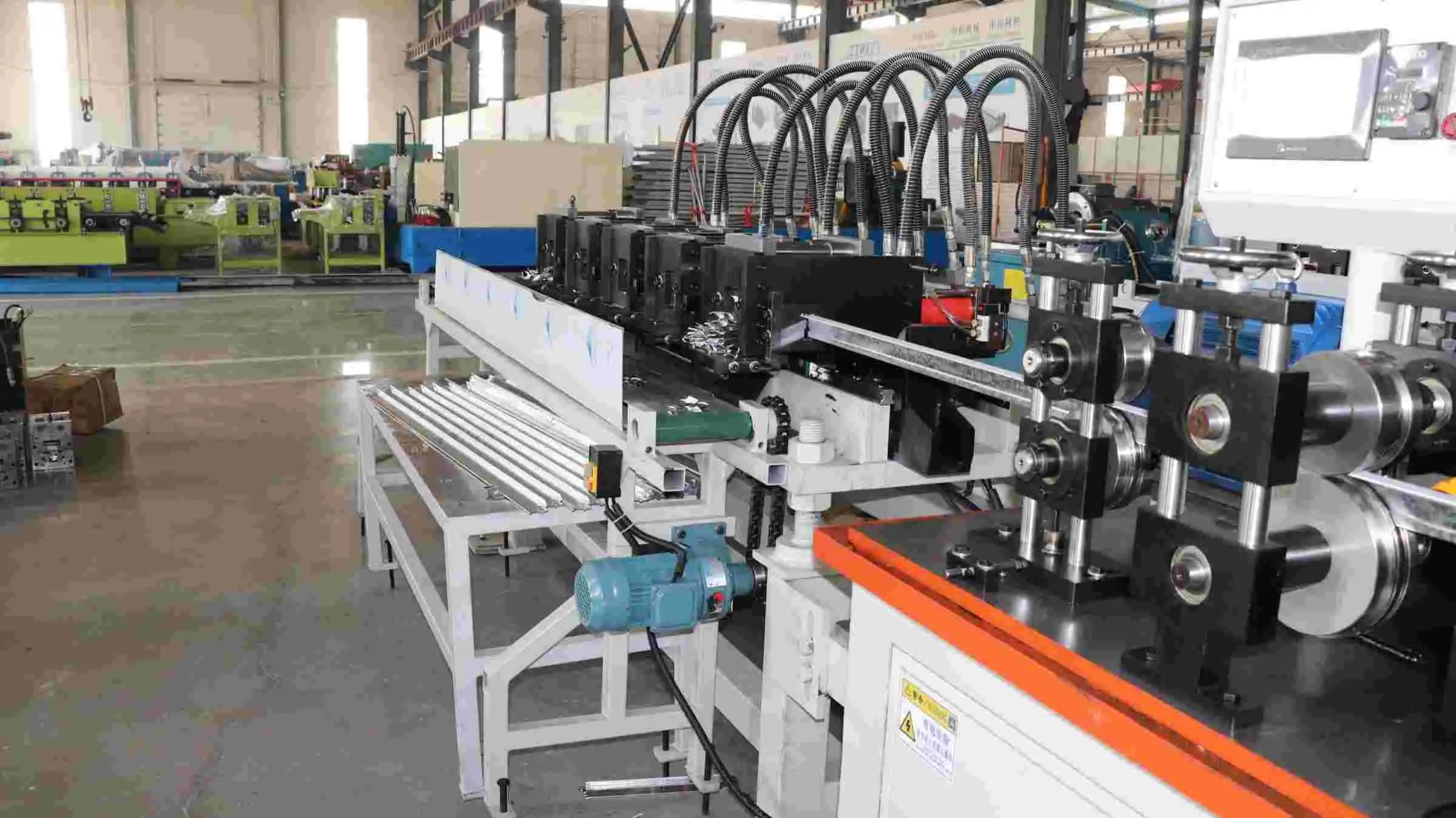 PLC Automatic Ceiling T Grid Roll Forming Machine